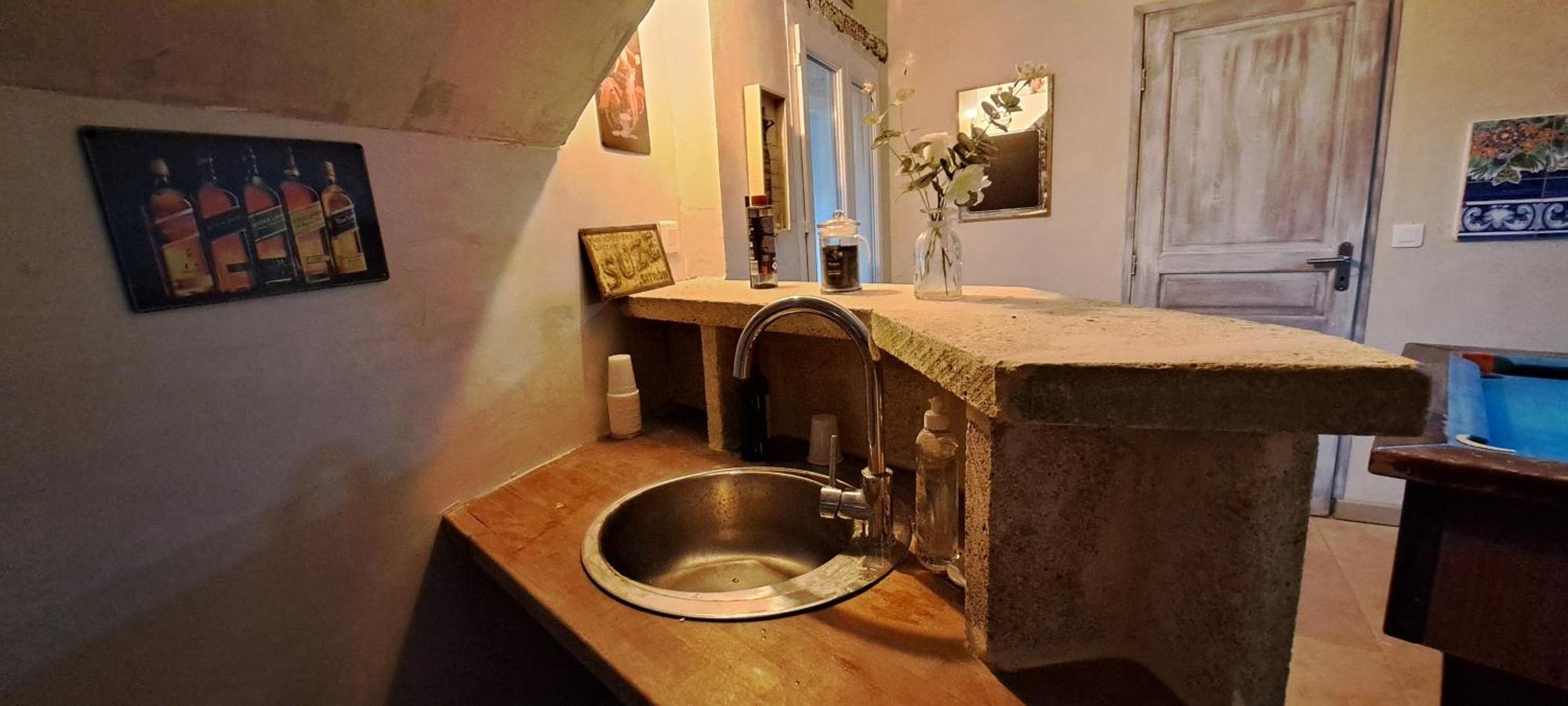 Chez Maxime Διαμέρισμα Fraissinet-de-Fourques Εξωτερικό φωτογραφία
